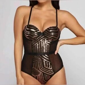 Size L Secret Lace Nordstrom women’s Dreamy Sequin Mesh Bodysuit